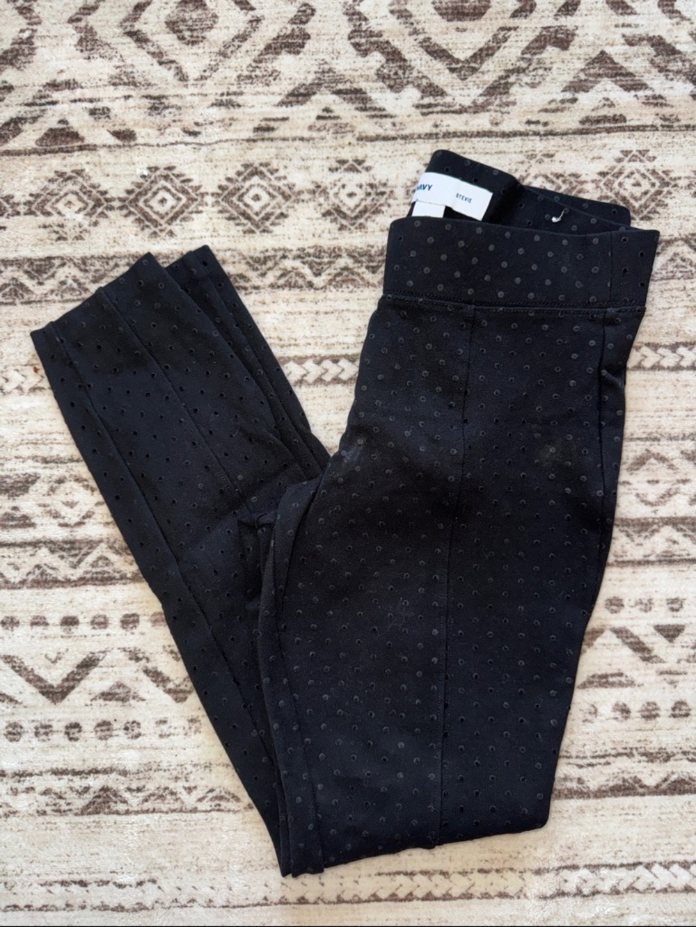 Old Navy Black Stevie Leggings with Subtle Dot Texture
